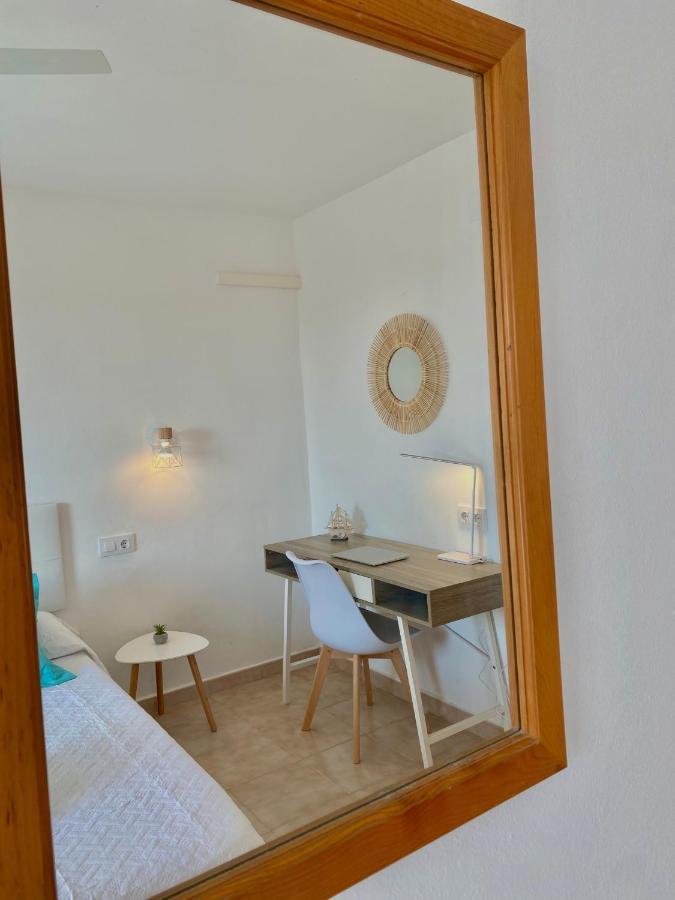 Apartament Sa Farola - Ac, Wifi , Pool, Beach 卡拉恩·布拉内斯 外观 照片
